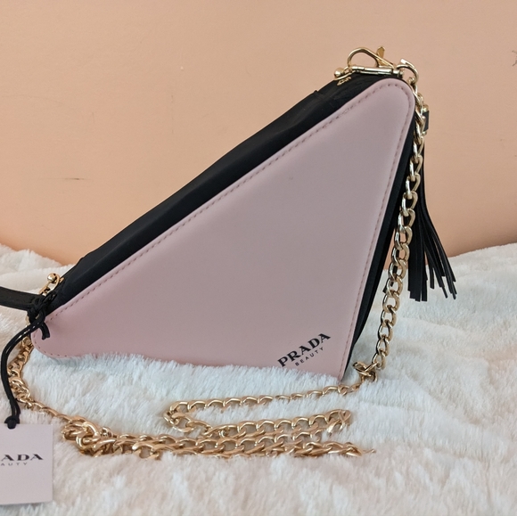 Prada - Picture 12 of 12